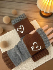 Women's Heart-Shaped Footprint Gloves